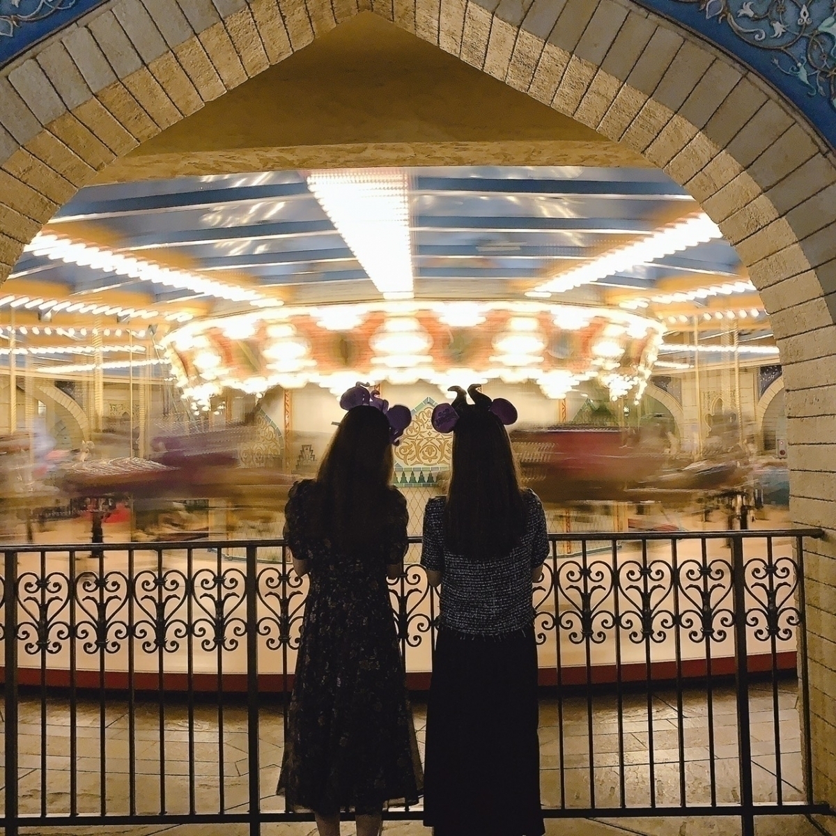 東京迪士尼海洋萬聖節 阿拉伯海岸旋轉木馬紀念照