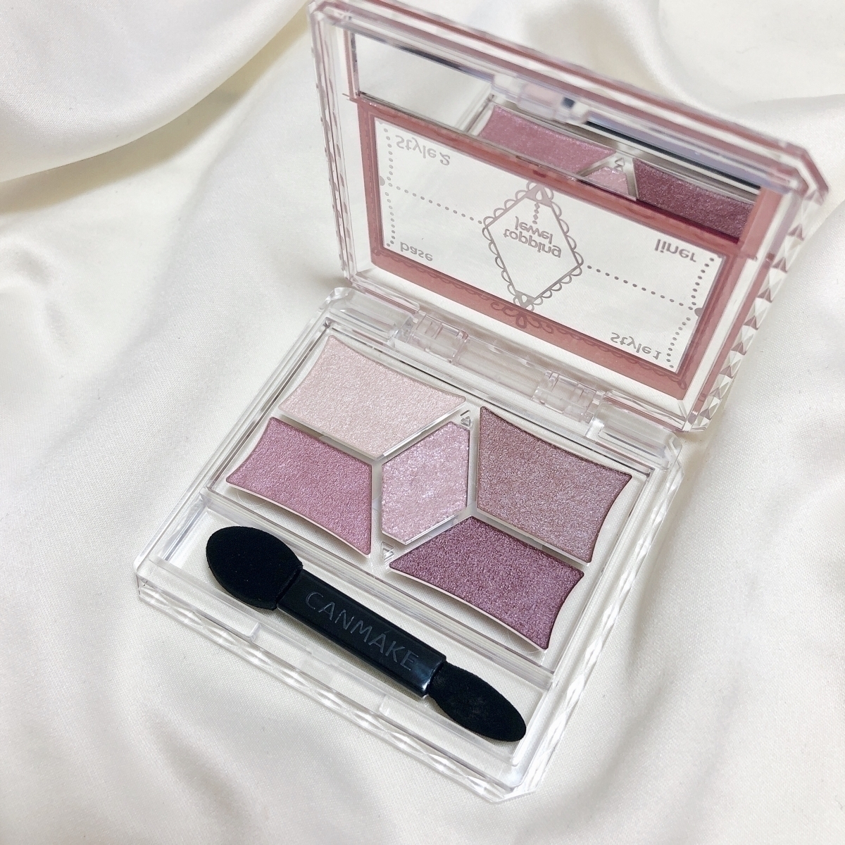 「CANMAKE 完美色計眼影盤 #21草莓牛奶摩卡」
