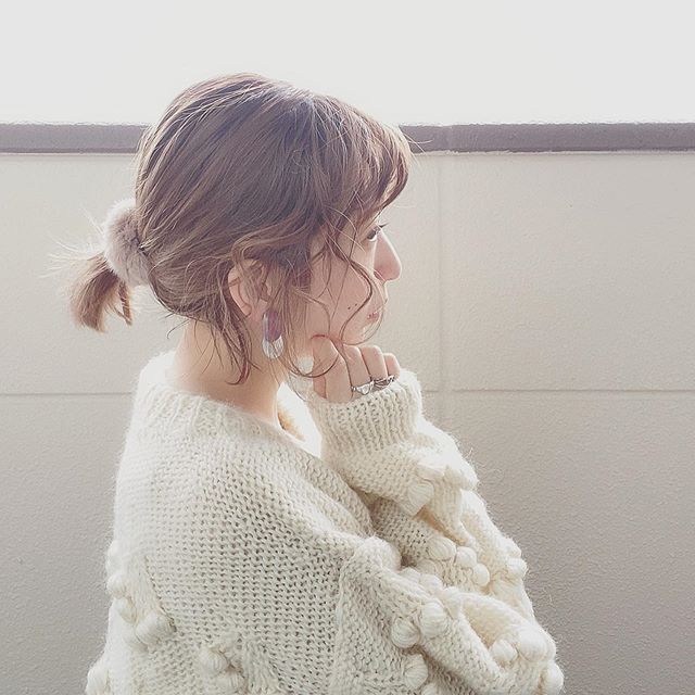 小馬尾鮑伯造型:側面