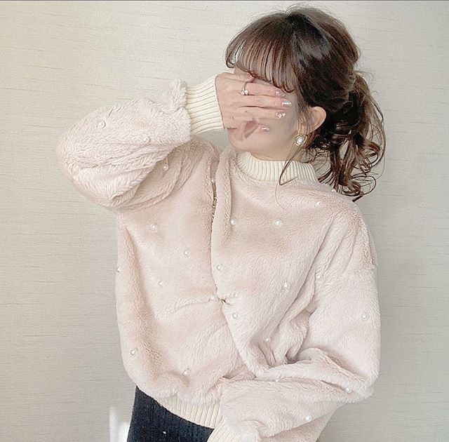 半長髮的波浪馬尾