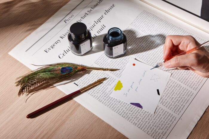 全場自由體驗書寫工具的「Supertry書寫超試」9月4日將於誠品信義店開展！蒐羅超過100種筆款、400種墨水及300款紙品。