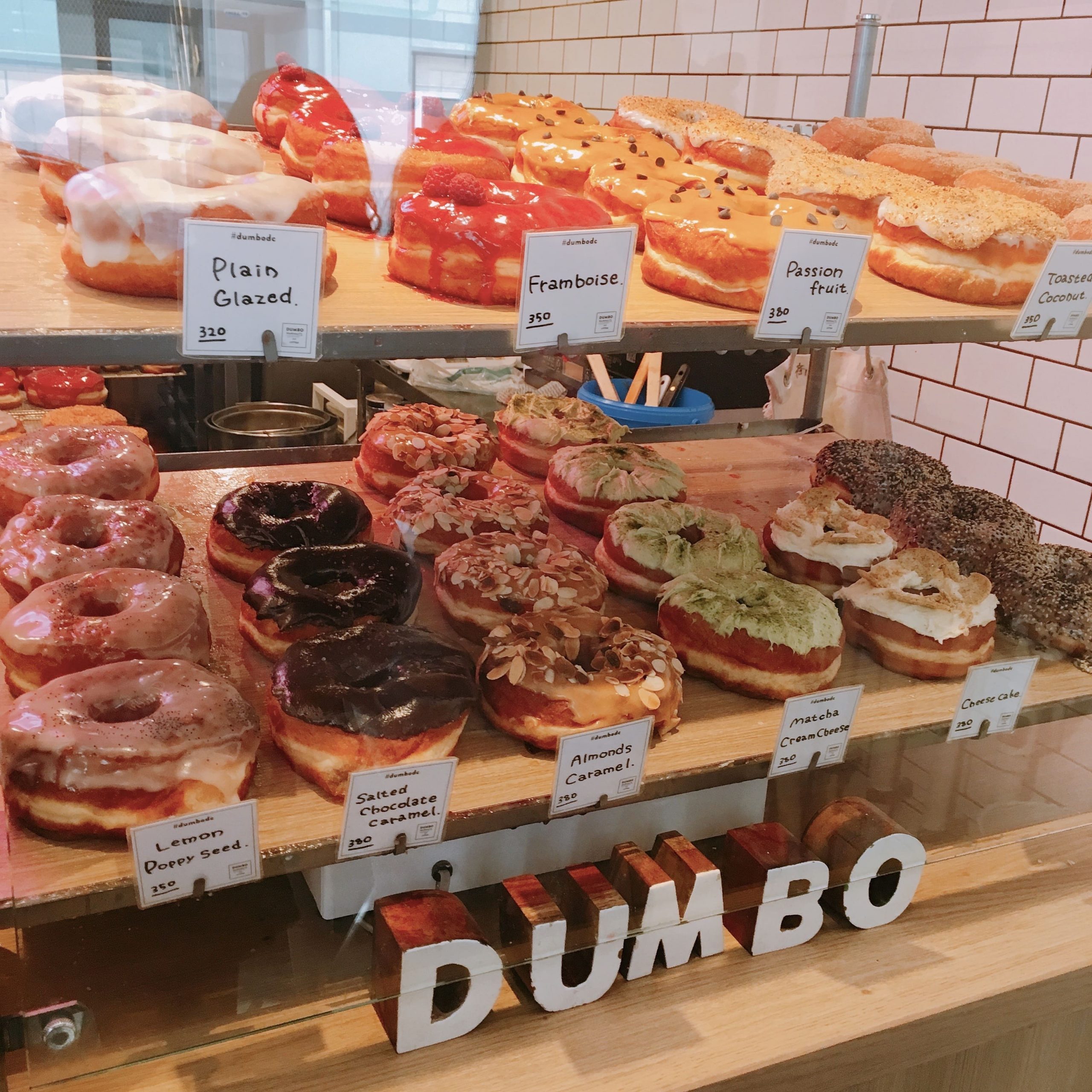 回日本東京必吃的甜甜圈5選-DUMBO-Doughnuts-and-Coffee-scaled