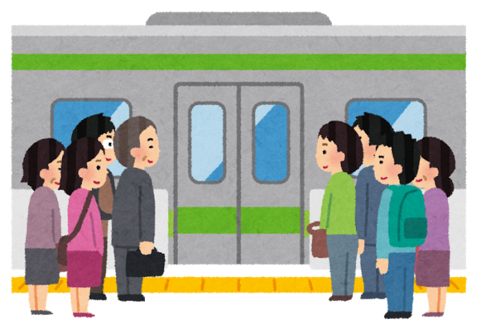 日本電車排隊上車