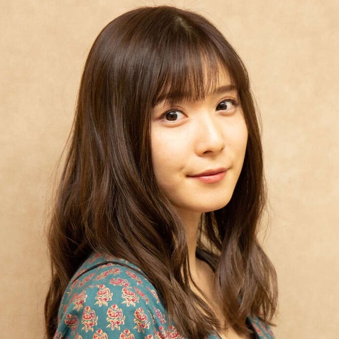 綜藝感十足的演員「松岡茉優」，在日劇《初戀的惡魔》展現富有層次的細膩演技！