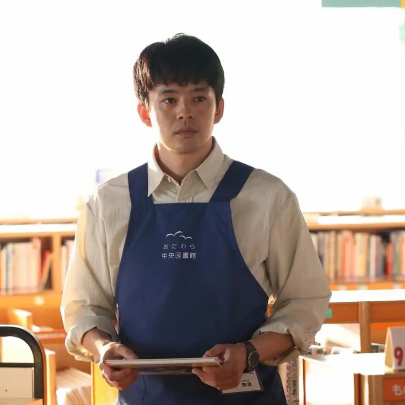 來認識日劇《海的開始》超亮眼配角「池松壯亮」，童星蛻變為實力派演員！