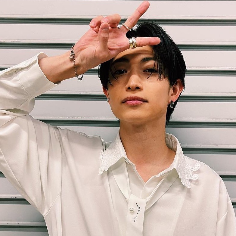 JUNON BOY選秀出身的演員綱啓永,從戰隊系列一步步紅起來的演藝之路