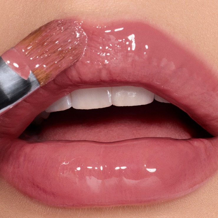 【2026唇膏推薦】水光唇全面回潮！CHANEL、DIOR到M·A·C，打造日本女生最愛「糖衣嘟嘟唇」必看清單