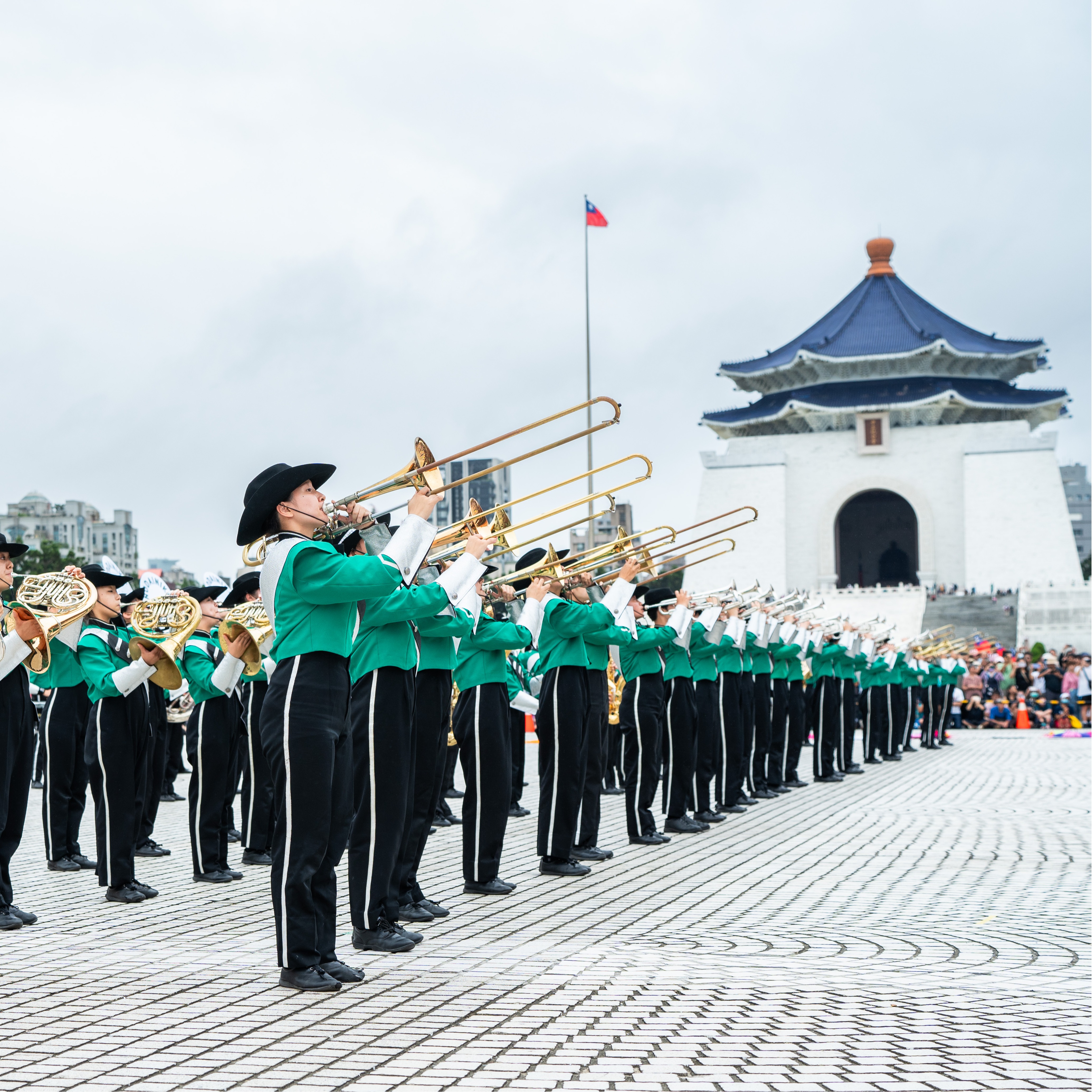 橘色惡魔×翡翠騎士回來了！12月「2025台灣遠征」首度合體，魅力一路席捲北嘉高屏！