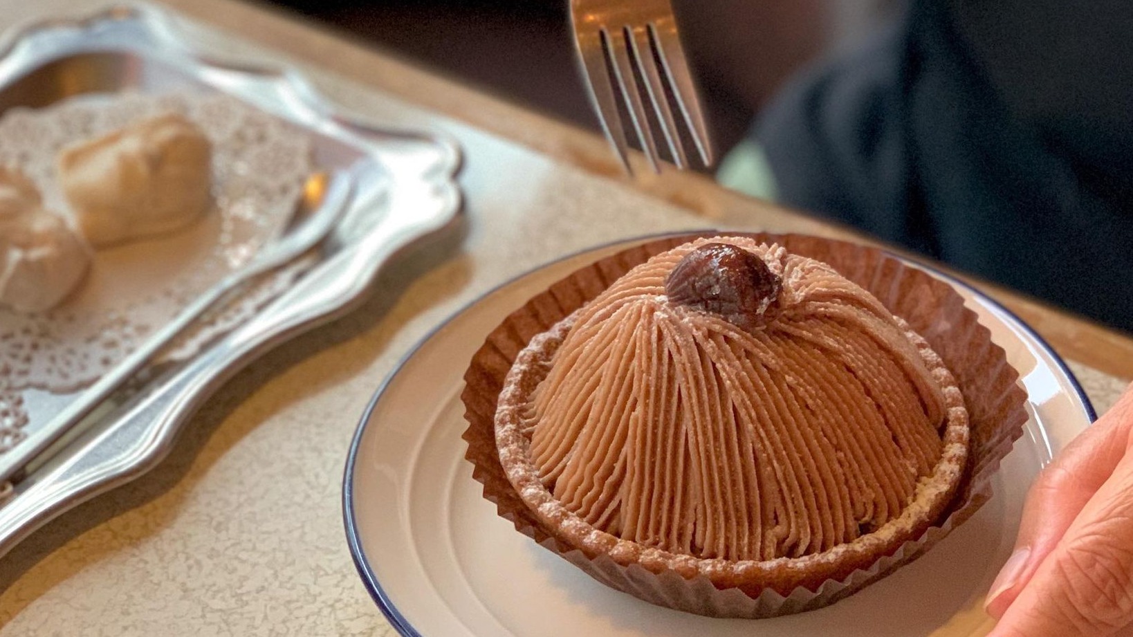 秋天尋找栗子企劃！彷彿一秒到日本，一起在日系咖啡廳Kadoya品嚐栗子甜點的美味！