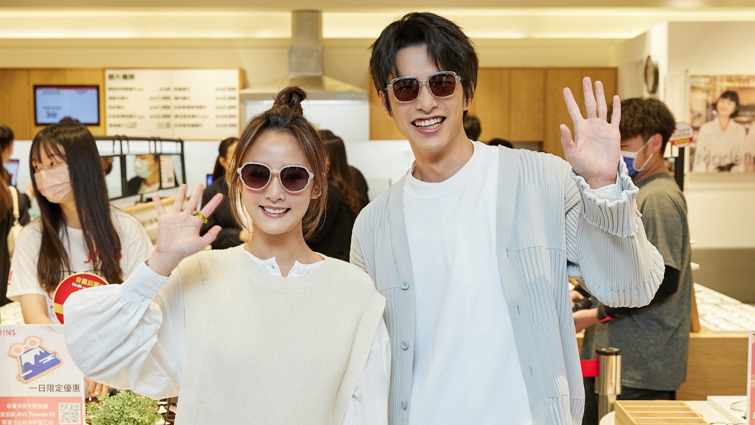 JINS台中中港店嶄新開幕! 日系&工業感混搭風格配鏡空間亮相