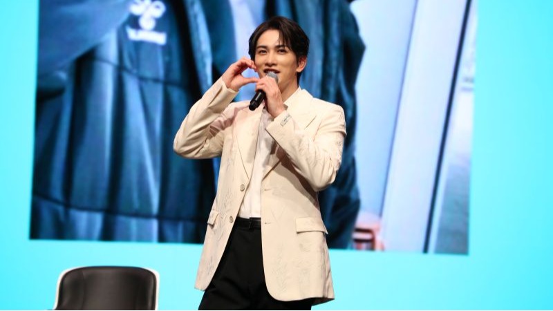 町田啓太 15  週年見面會驚喜連發！登台秀吉他、獻唱〈望春風〉感動全場