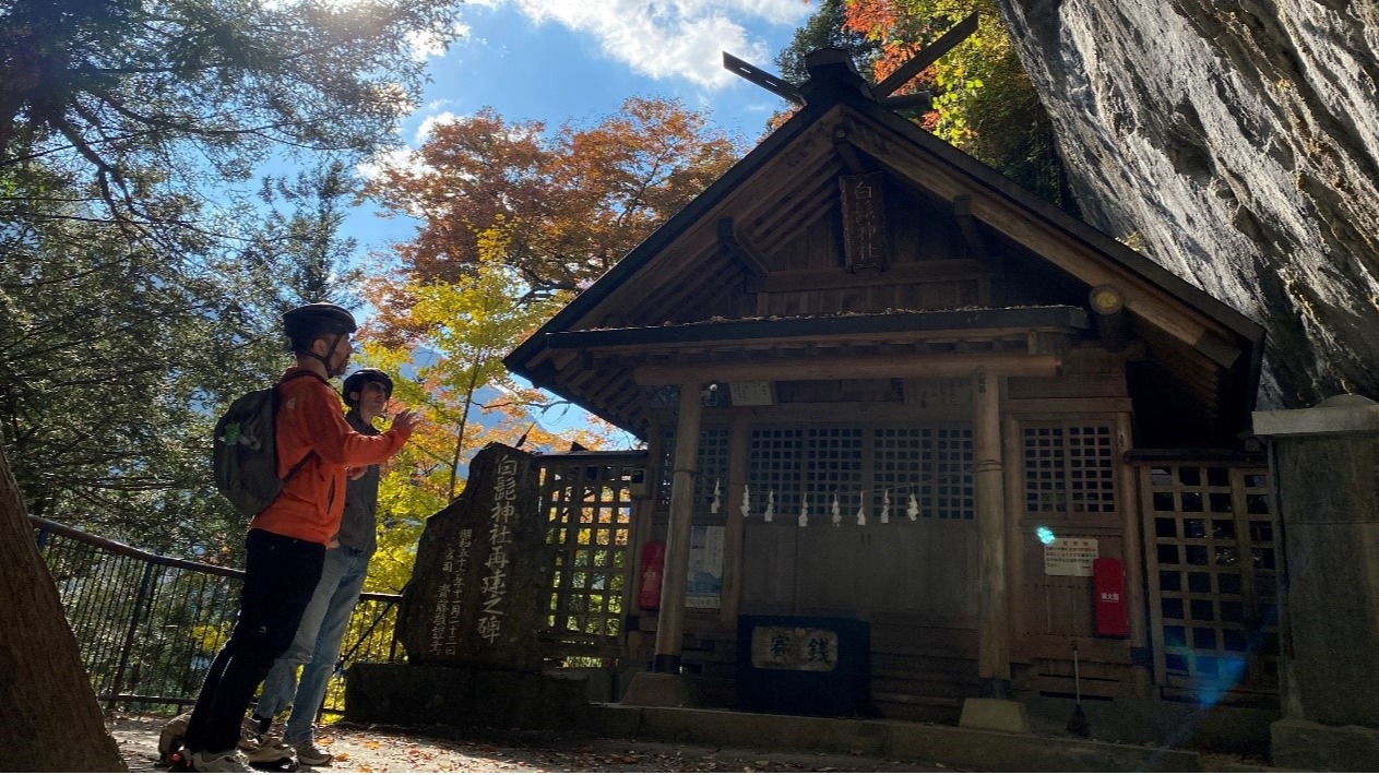 造訪東京後花園—多摩地區 不容錯過老字號酒窖、關東最大鐘乳石洞、賞螢等愜意小旅行