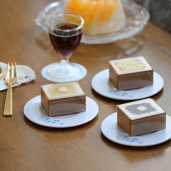 日式喫茶風雜貨可愛到犯規！厚片吐司橡皮擦、冰淇淋蘇打罐療癒念書和工作的每一刻