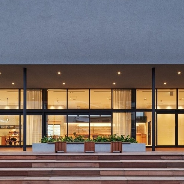 下北澤在精緻旅館小歇30分鐘只要500日圓還有黑膠唱片能聽?「短時間住宿」概念旅館等你嘗鮮