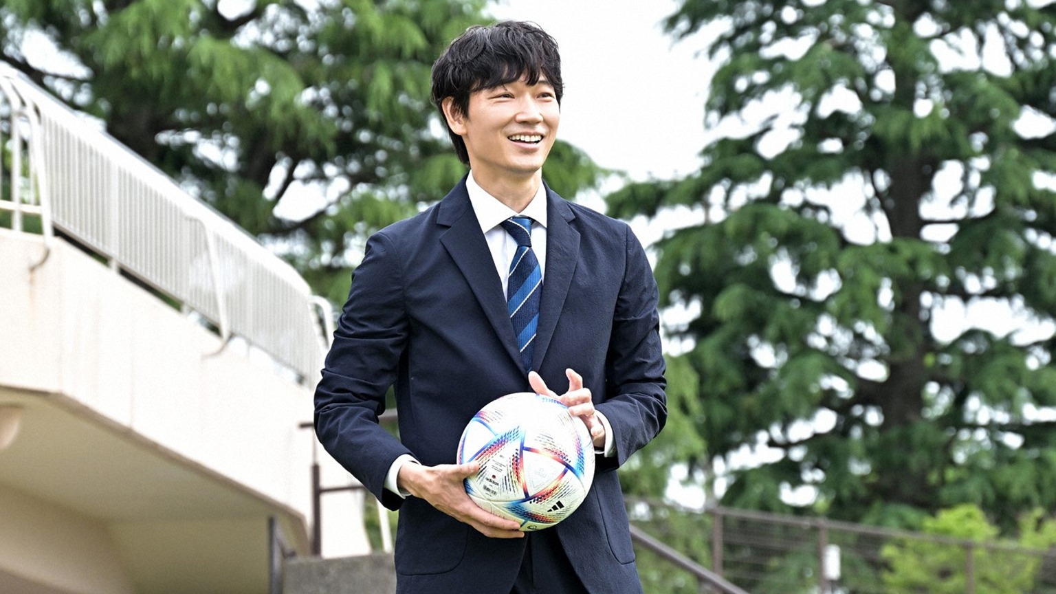 綾野剛中年失業化身「老菜鳥」 為戲苦練足球兩個月！ friDay影音夏季檔四大獨佔日劇熱血開幕