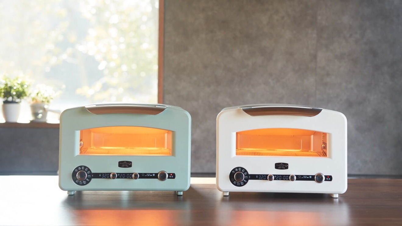 阿拉丁烤箱再進化！蒸煮烤炊一台搞定，最適合單身或小家庭。