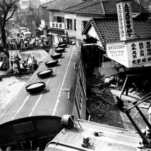 三起電車事故都與某個政黨有關?永遠成謎的日本「國鐵三大謎案」