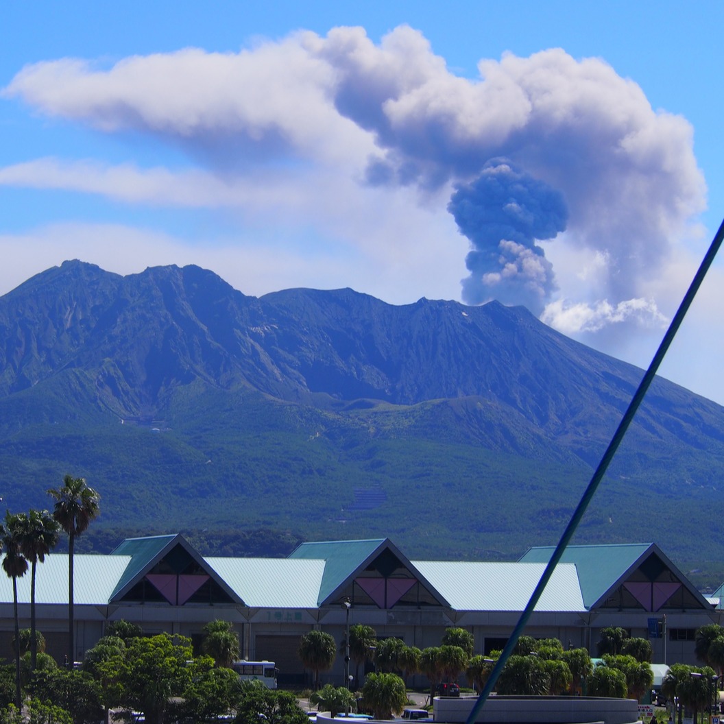 鹿兒島櫻島火山爆發上升警戒等級5破新高！反應最淡定的竟是鹿兒島縣民自己？
