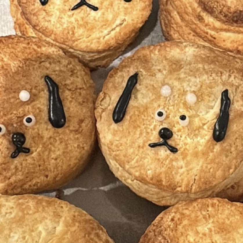 埼玉草加市咖啡廳「LOLOJAM 」，狗狗貝果、狗狗司康等療癒狗狗造型美食就在這