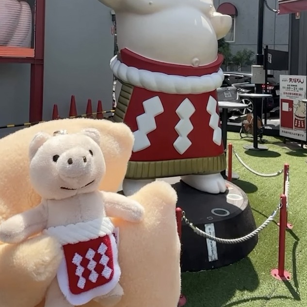 餐廳也有吉祥物周邊？來看看名古屋連鎖味噌豬排店「YABATON（矢場とん）」推出的豬豬周邊吧