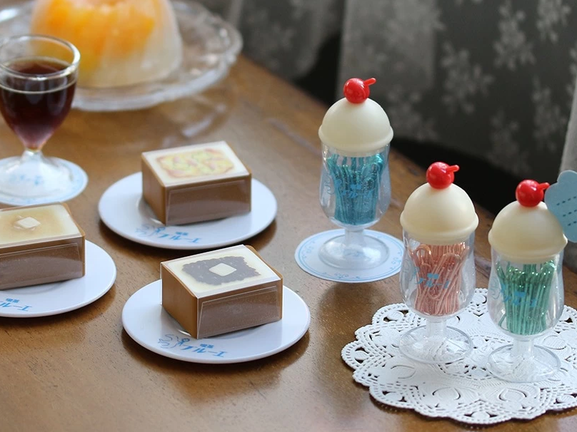 日式喫茶風雜貨可愛到犯規！厚片吐司橡皮擦、冰淇淋蘇打罐療癒念書和工作的每一刻