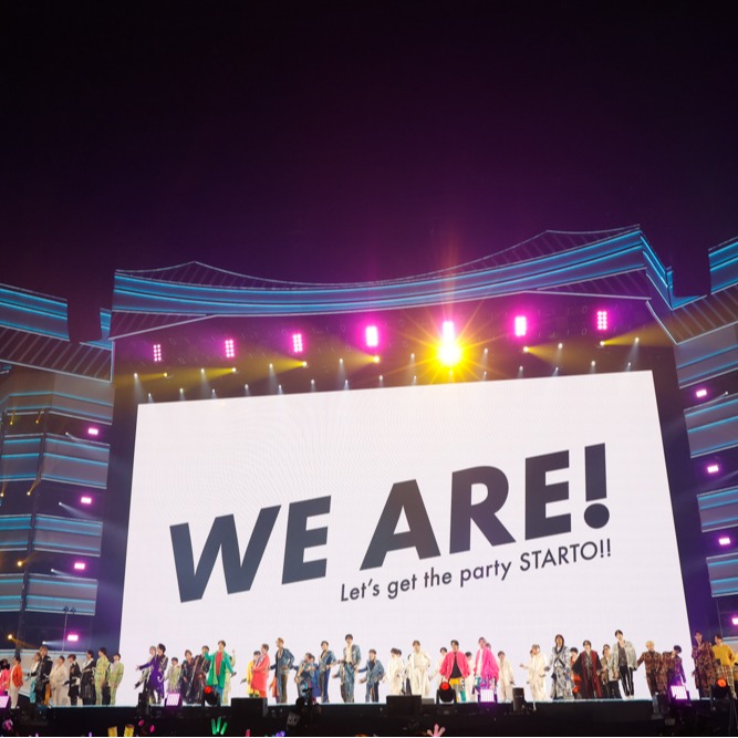 STARTO神級拼盤演唱會吸14萬人進場！ 74位藝人攜手登台 「家族愛」灑滿巨蛋