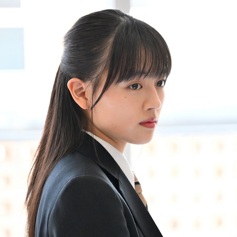 在日劇《御上老師》表現亮眼的新生代演員「上坂樹里」也是人氣模特兒!