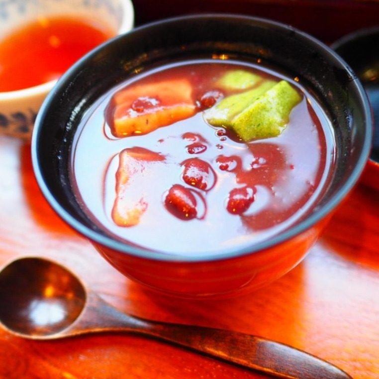 別直接拿來吃！京都冬季必吃傳統甜點「懷中汁粉」正確吃法試過了嗎？