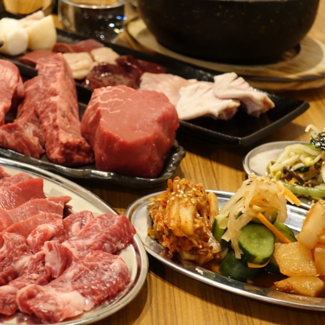 秋葉原美食2024推薦 10 選，逛街也別忘了先填飽肚子唷！