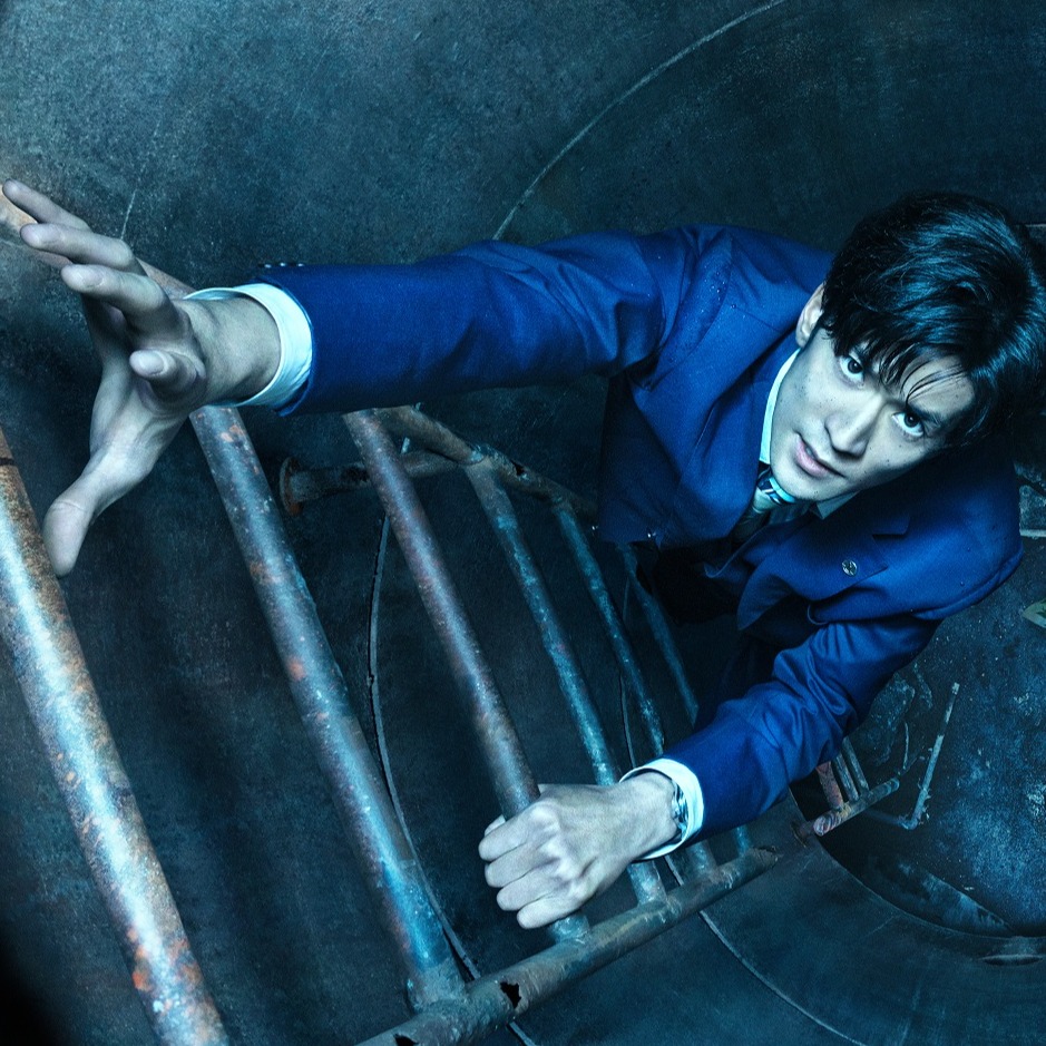 受困逃脫電影正夯!《#人孔》緊張刺激帶入感超強