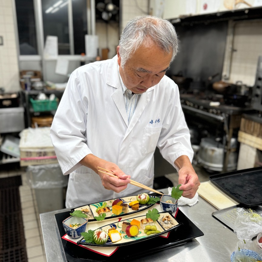 吃不懂懷石料理嗎？近距離跟著大阪米其林主廚學習如何吃懂經典和食