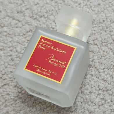 2026髮香推薦：MFK、Dior、PRADA、Sisley，日本女生回頭率100%的持香術全攻略