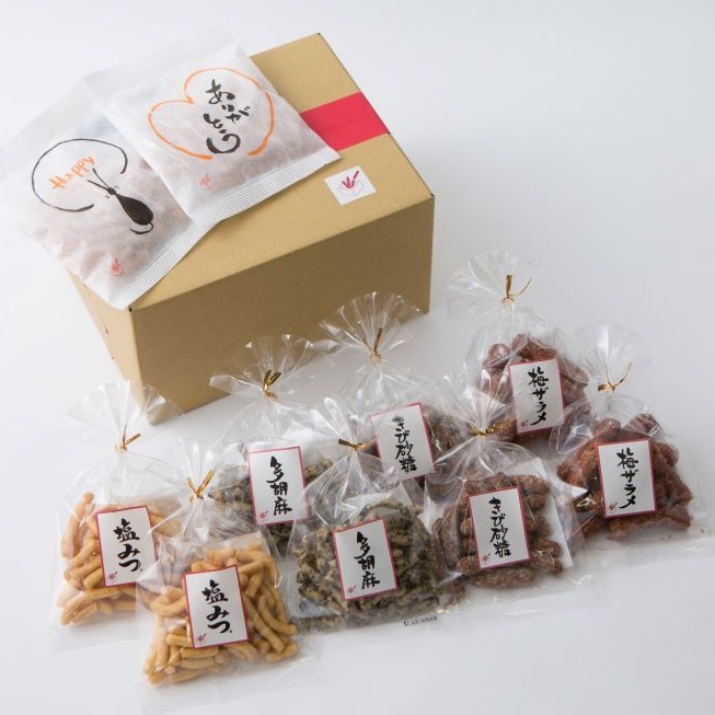 想吃看看YOSHIKI最愛的零食嗎?看藝人品鑑出你去日本必買的日本零食!