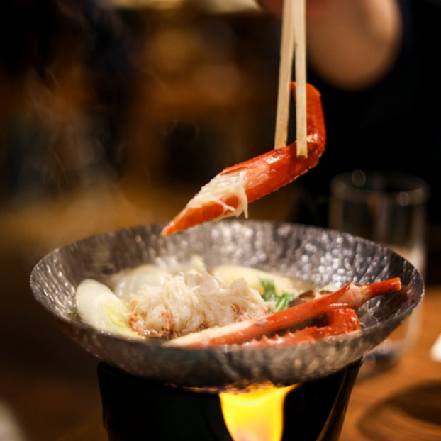 房間內就有個人湯屋!伊東高級溫泉飯店 LAFORET 讓你悠閒享受溫泉與美食