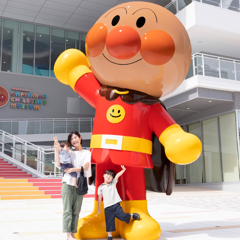 東京親子行必去!橫濱「麵包超人兒童博物館」介紹,來這能吃到麵包超人美味的紅豆餡臉頰!