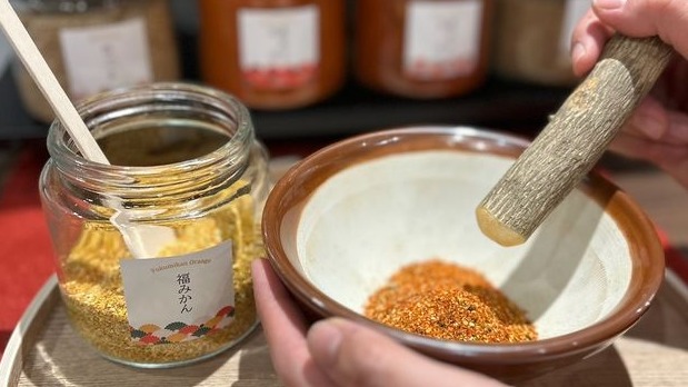 到川越「福七味」親手調配專屬七味粉，把旅行的味道帶回家