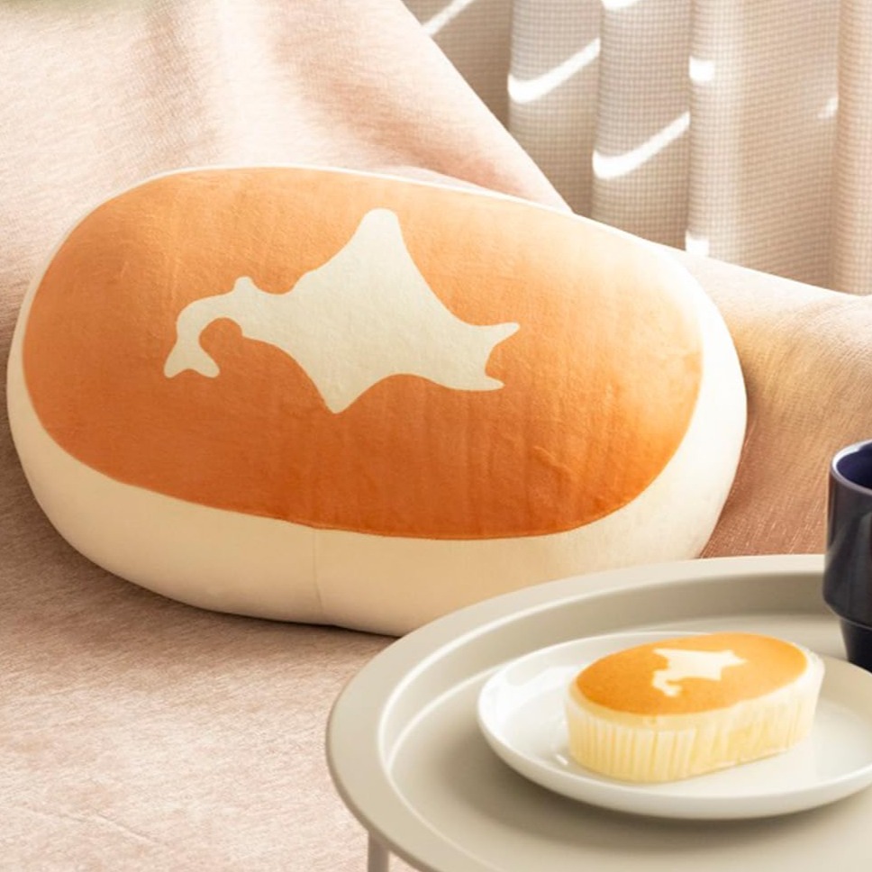 2023年11月日本MOOK本贈品最新情報！北海道起司蒸蛋糕造型抱枕也太療癒了吧