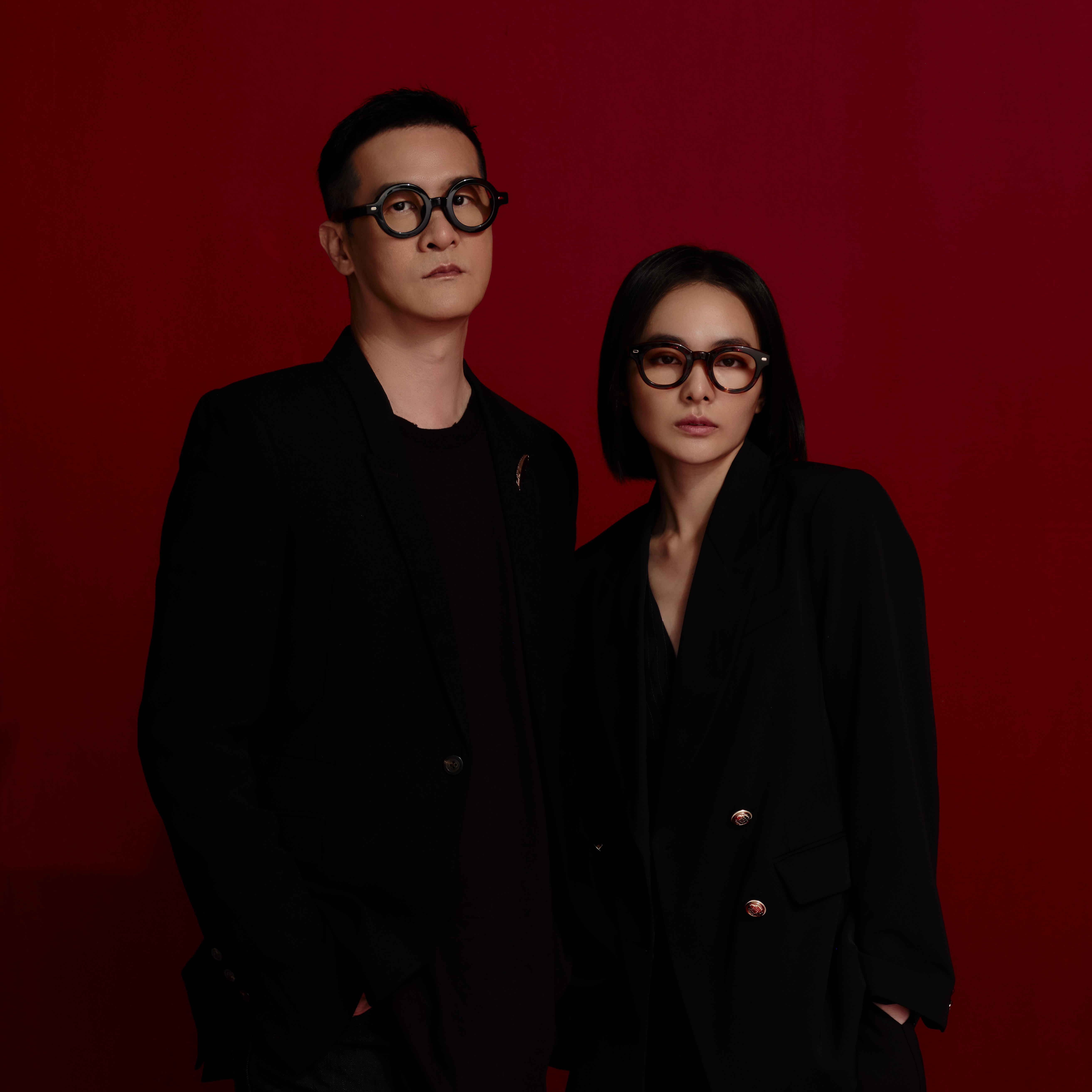 大框也能很輕盈！JINS傲膠系列讓你大膽展現自我風格