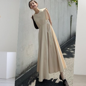 夏日不可少「洋裝」穿搭選購必學技巧！輕鬆打造顯瘦顯高的修身比例