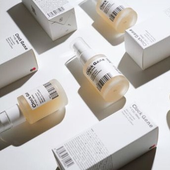 2022下半年話題保養品！一招學起清爽發光的日妞精緻學