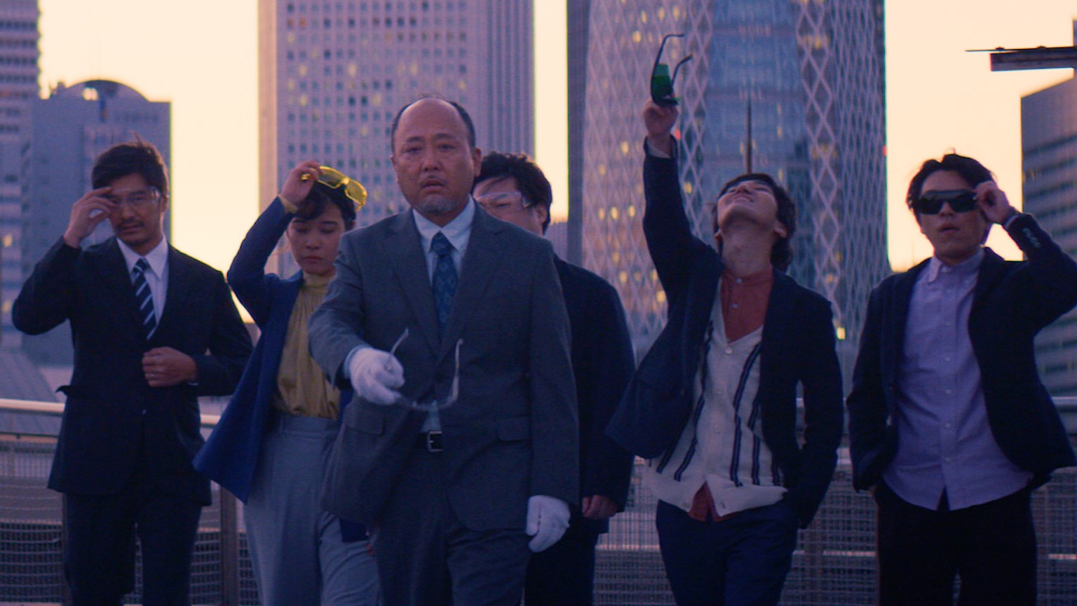 職場社畜陷入無限循環，《明天星期一》充滿笑料又道出職場辛酸