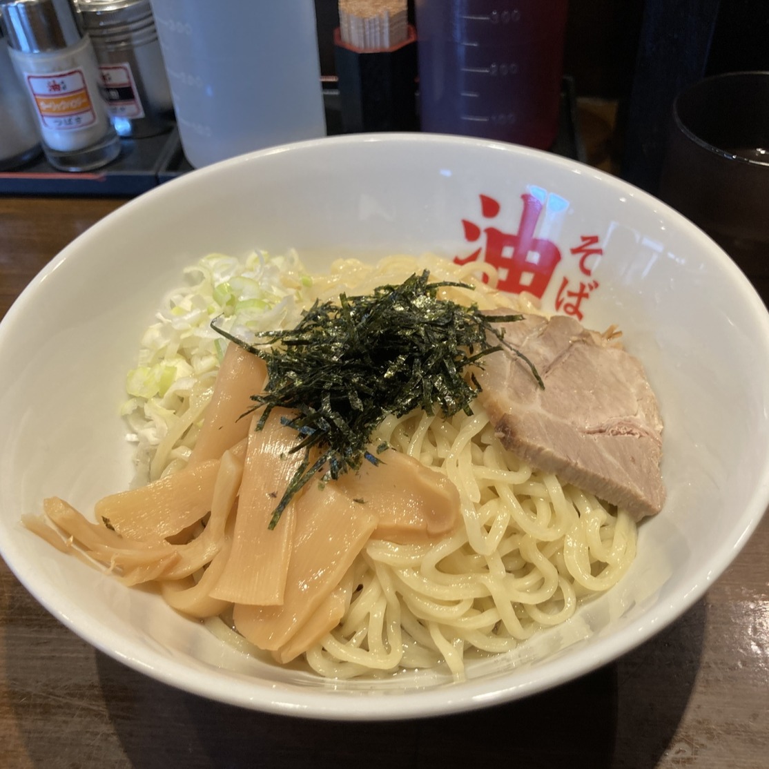 連韓團歐巴也為之瘋狂！日本隱藏美食大公開—你吃過「油麵」嗎？