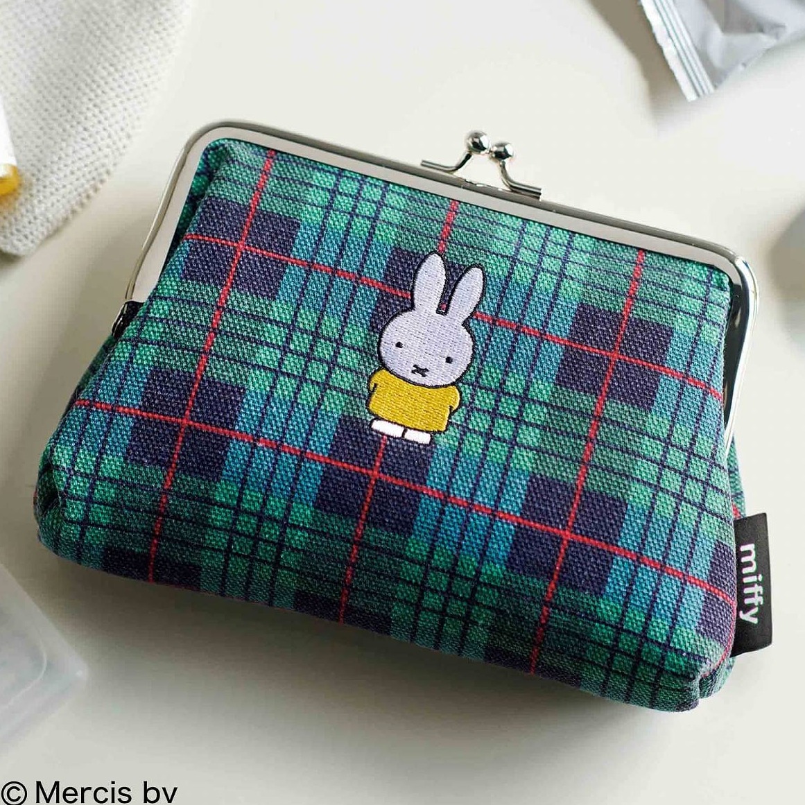 日本雜誌贈品2023年3月最新情報!米飛兔刺繡口金包&貓咪收納包都太可愛啦