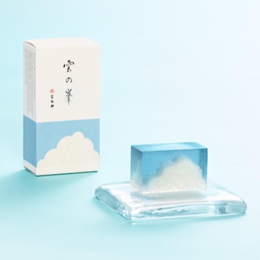 夏日積雨雲在舌尖融化 日本和菓子品牌「虎屋」將日本四季風情裝入方寸羊羹中