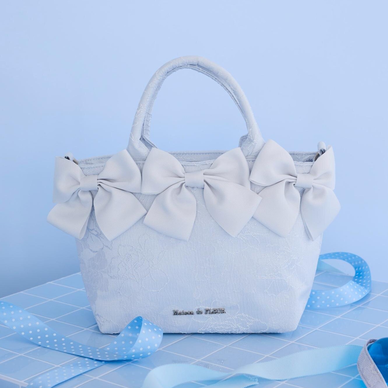 日系穿搭控必知品牌！Maison de FLEUR 清新藍色系列「Blue Mania」夢幻蝴蝶結包款、小物、髮飾 6 月開賣