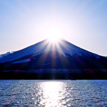 來日本不看會後悔！二月限定山中湖「鑽石富士」絕景感動到哭