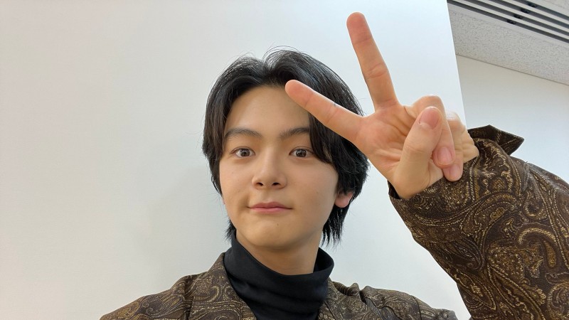 認識次世代演員齋藤潤:從《去唱卡拉OK吧!》到《花牌情緣:巡》的耀眼戲劇之路