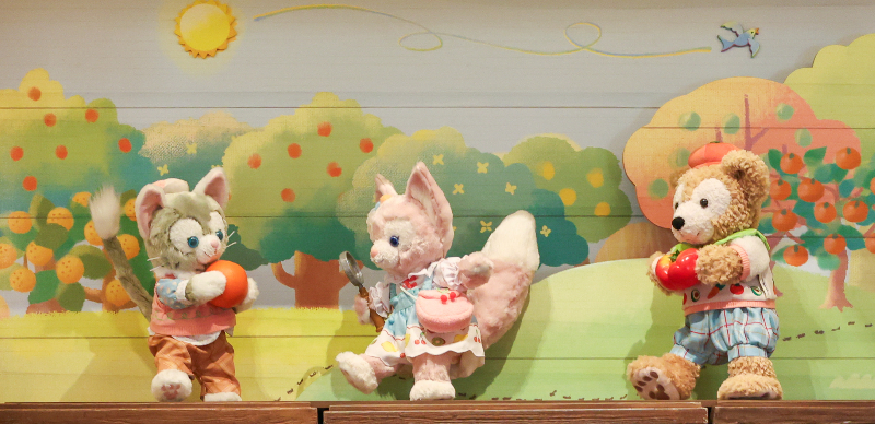 到東京迪士尼海洋「達菲與好朋友的完美廚房」享用各種美味餐點，還有超可愛新周邊！