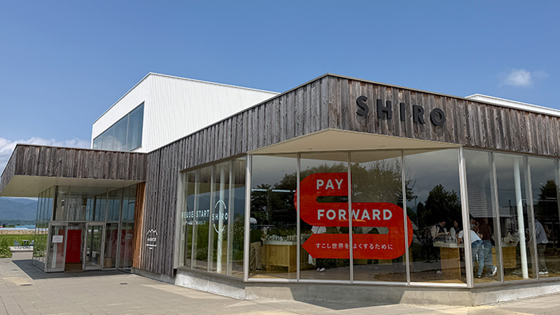 前進日本有機美妝品牌SHIRO北海道「大家的工場」，做出屬於自己的SHIRO香