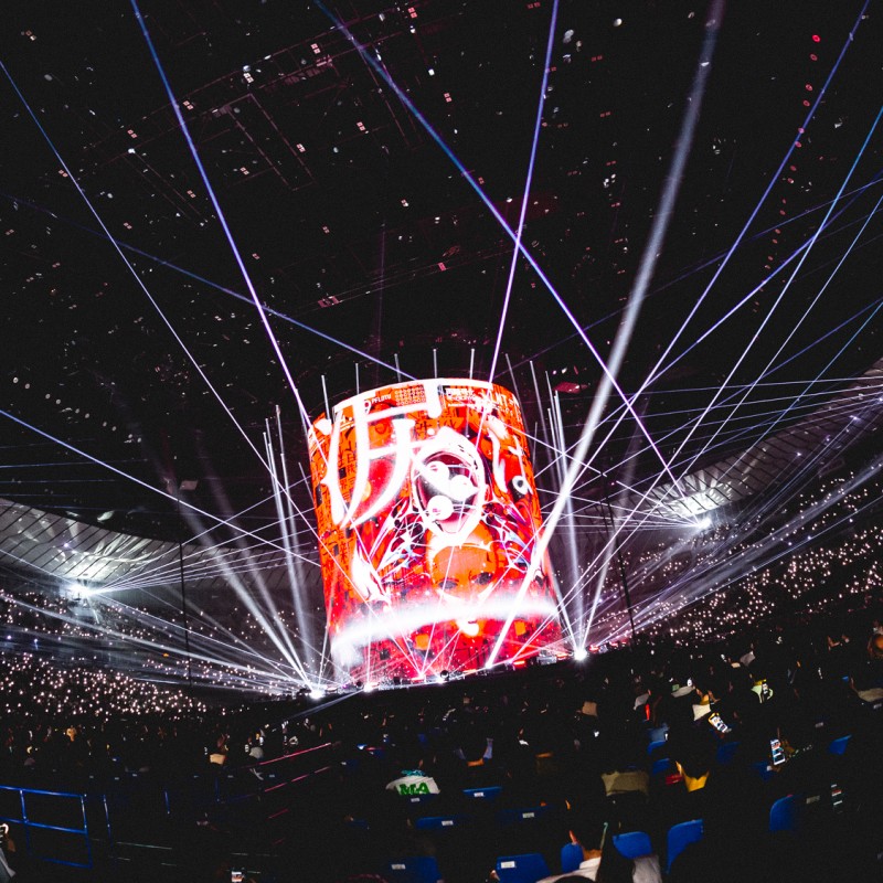 【現場報導】amazarashi「電腦演奏監視空間 Ghost」橫濱演唱會,結合音符與朗讀的現代反叛之詩